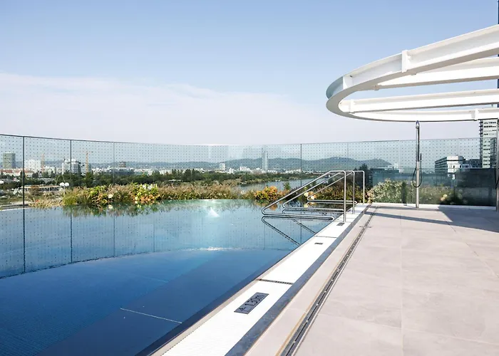 Skyline - Danube-view Balcony & Pool Viena